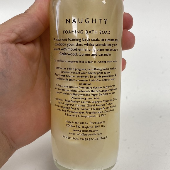 Pecksniffs mood therapy naughty foaming bath soak - Picture 4 of 6